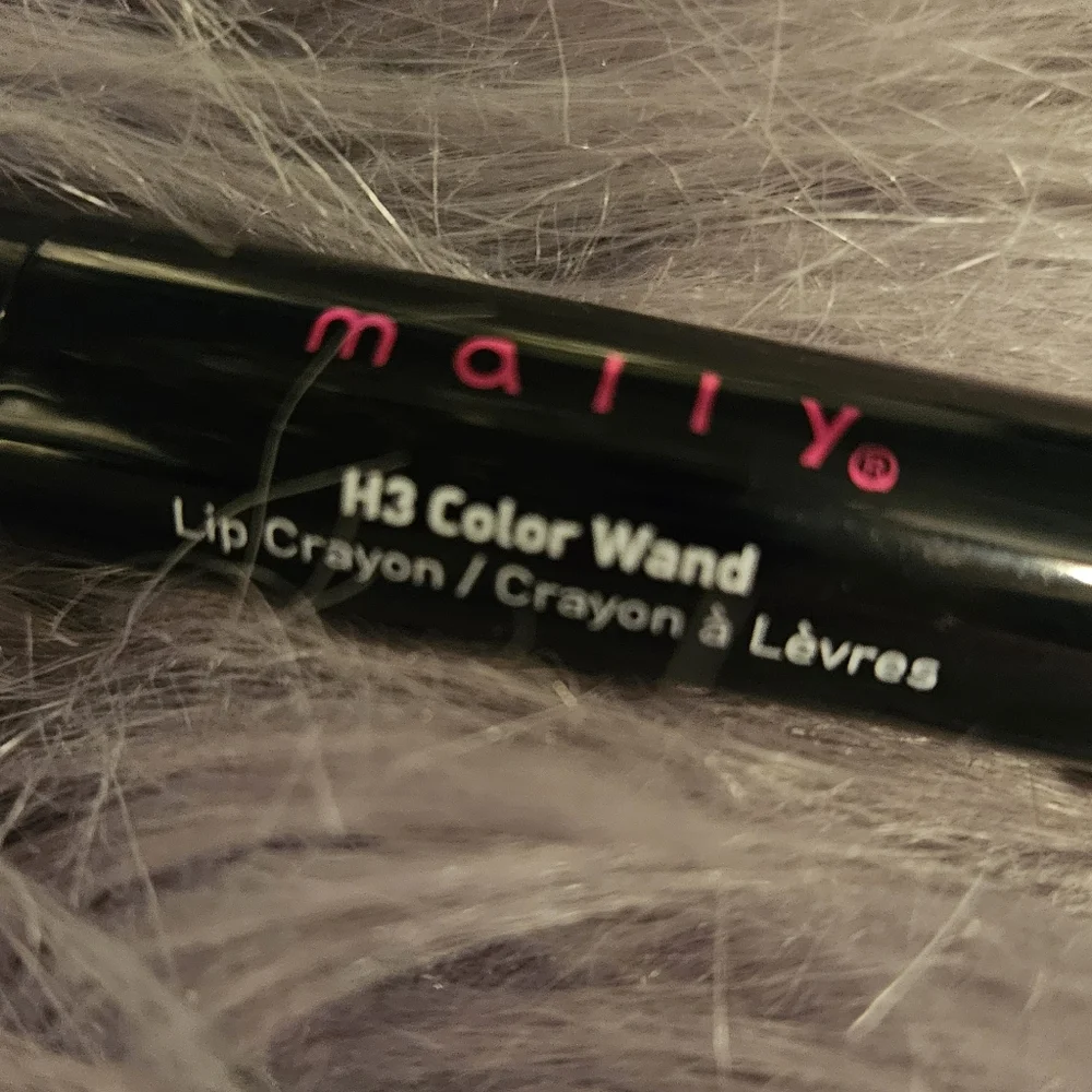 🆕️Mally Beauty H3 Color Wand Lip Crayon in 🪸Coral Crush🪸